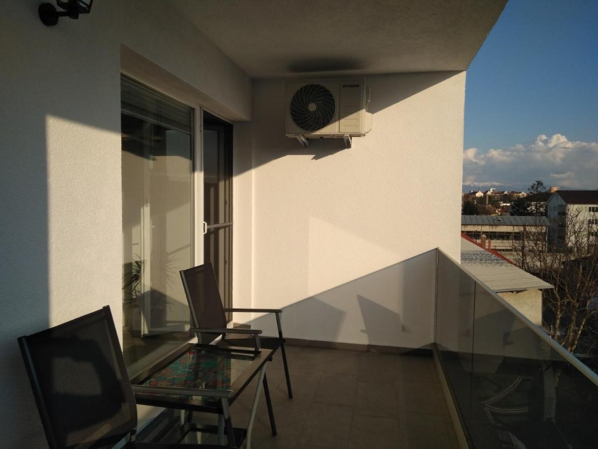 Azzurro Apartment Nagyszeben Kültér fotó