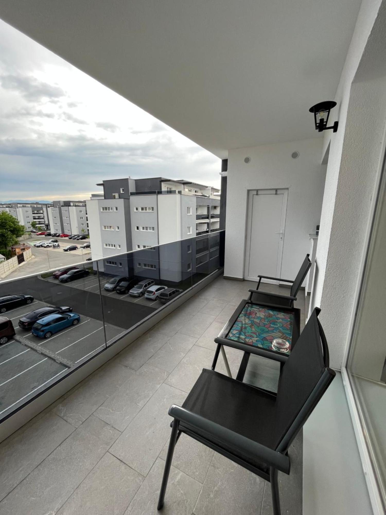Azzurro Apartment Nagyszeben Kültér fotó